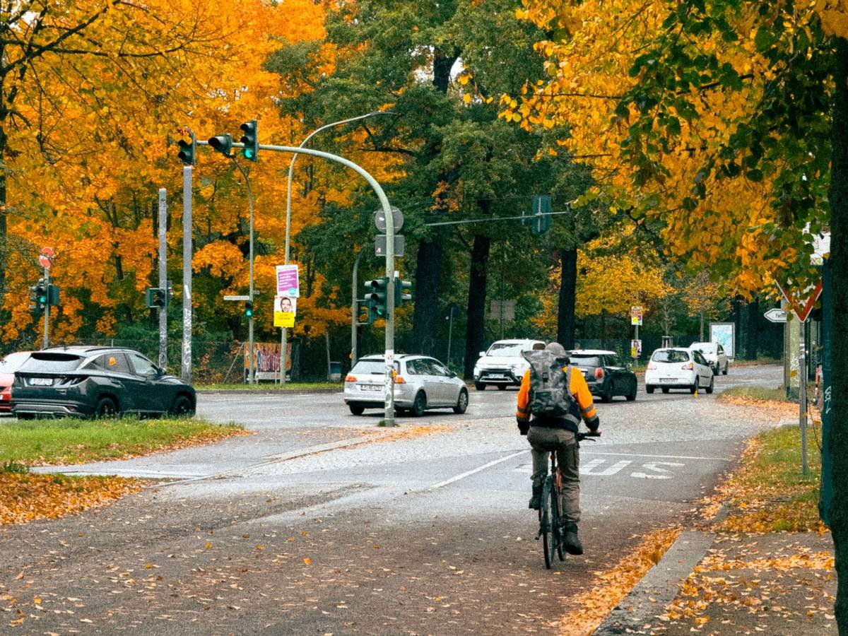 A beginner cyclist preparing her bike before heading out