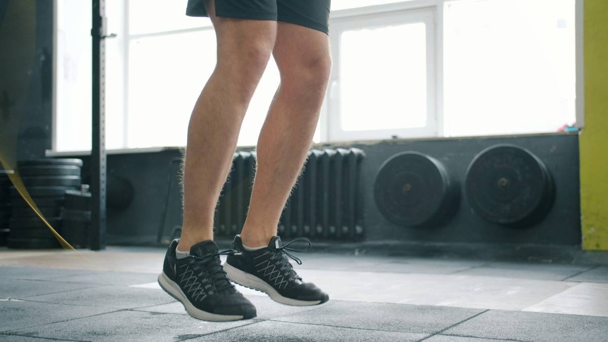 Before and after photos of someone who achieved significant weight loss through spin biking.