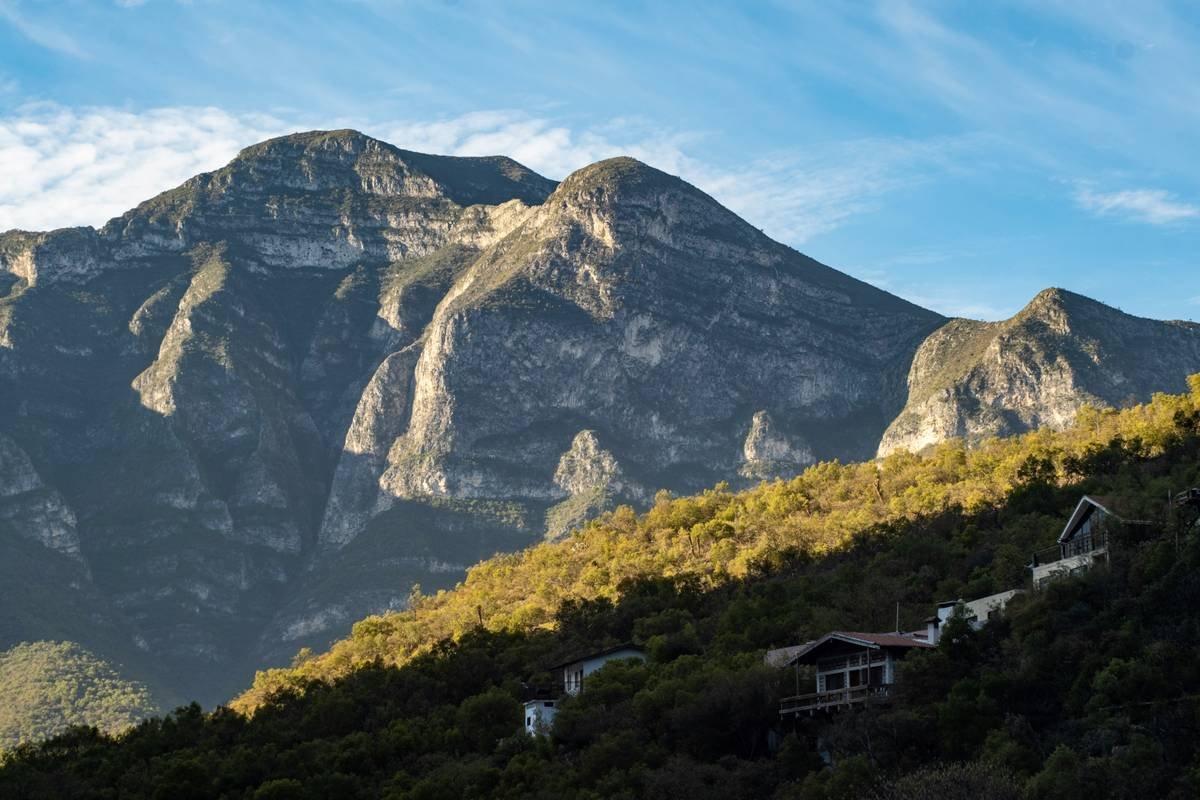 Calorie Burning Hill Rides: How Cycling Uphill Torch Calories (and Why It Beats the Treadmill)