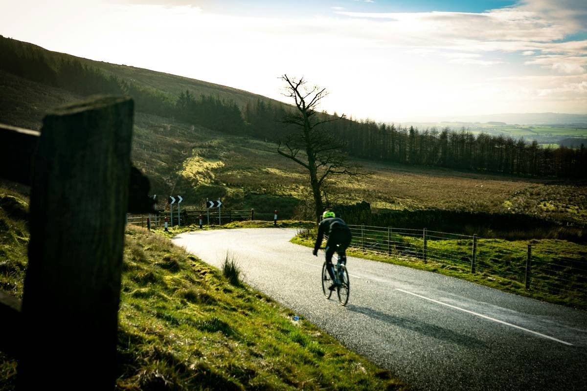 Why Cycling Fat Loss Intervals Beat Steady-State Rides Every Time (And How to Do Them Right)
