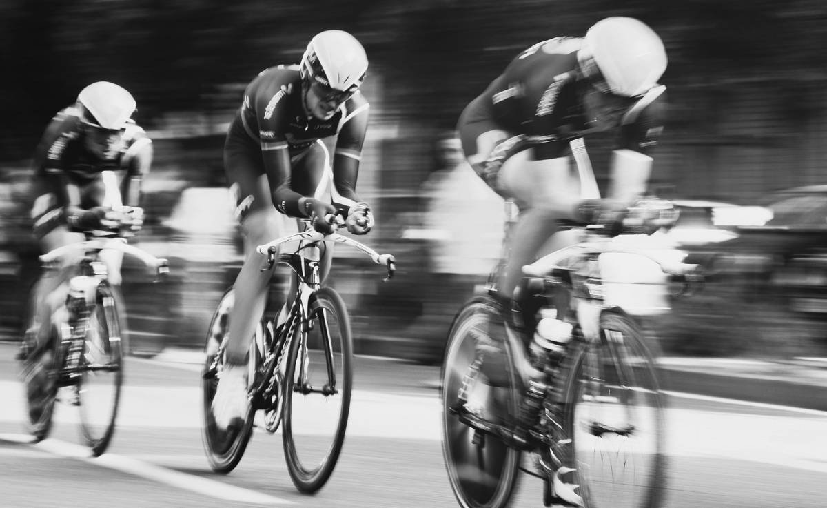bike burn cycling peloton weight loss HIIT workout chart showing resistance and cadence zones
